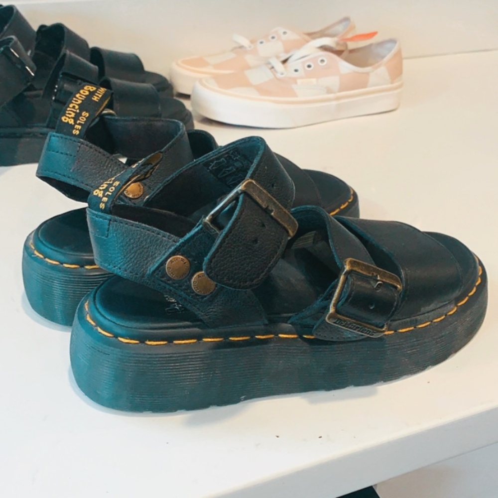 Dr martens gryphon quad gladiator sandal